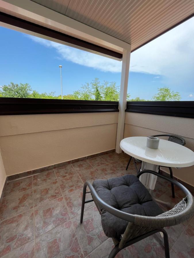 App Sunny Umag Apartment Exterior photo